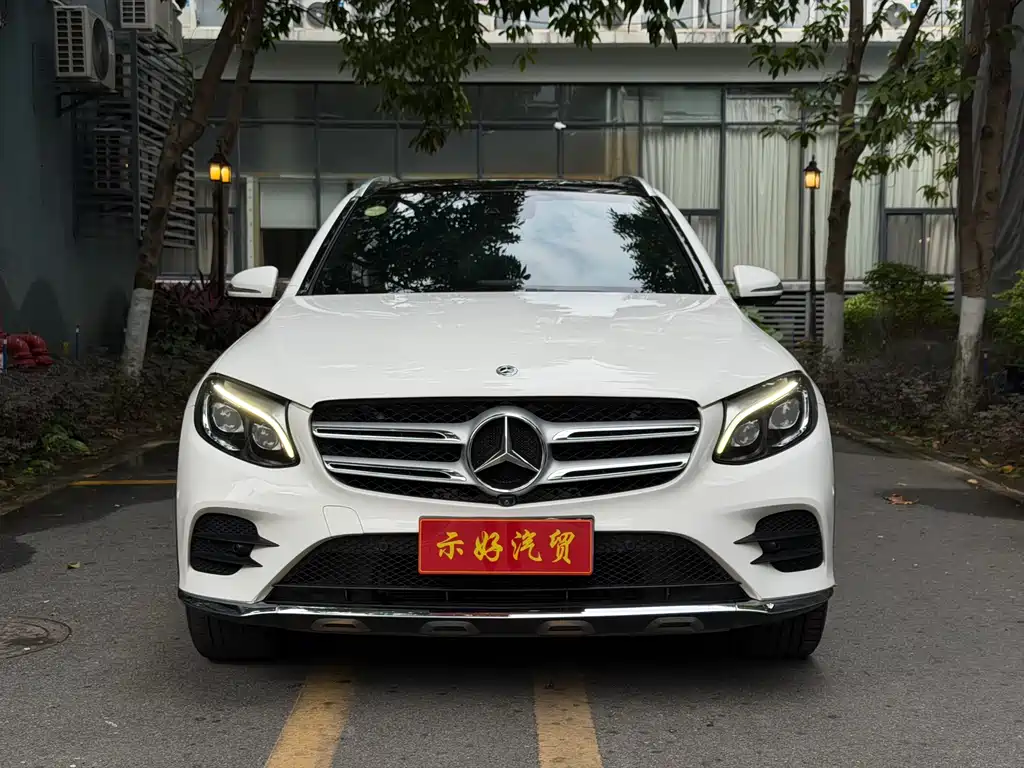 MERCEDES-BENZ GLC