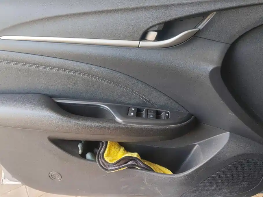 Buick Excelle — миниатюра 7