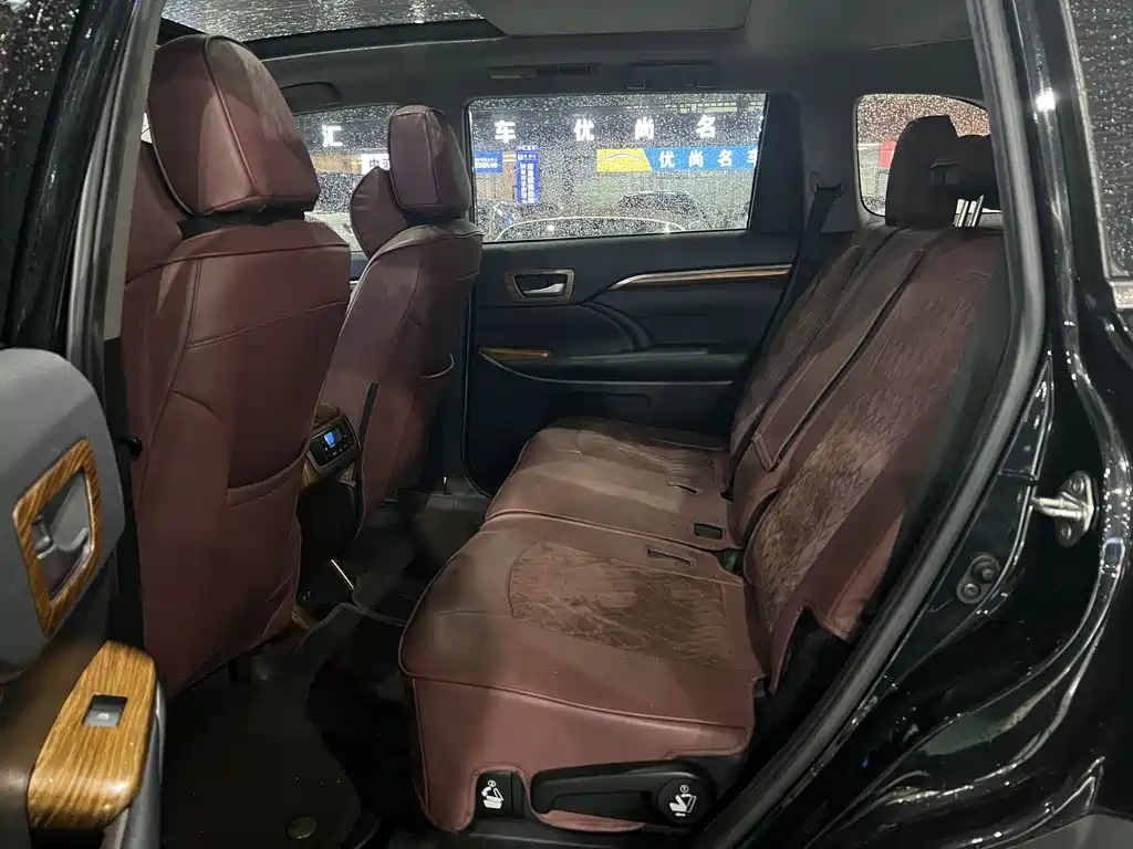 Toyota Highlander — миниатюра 6