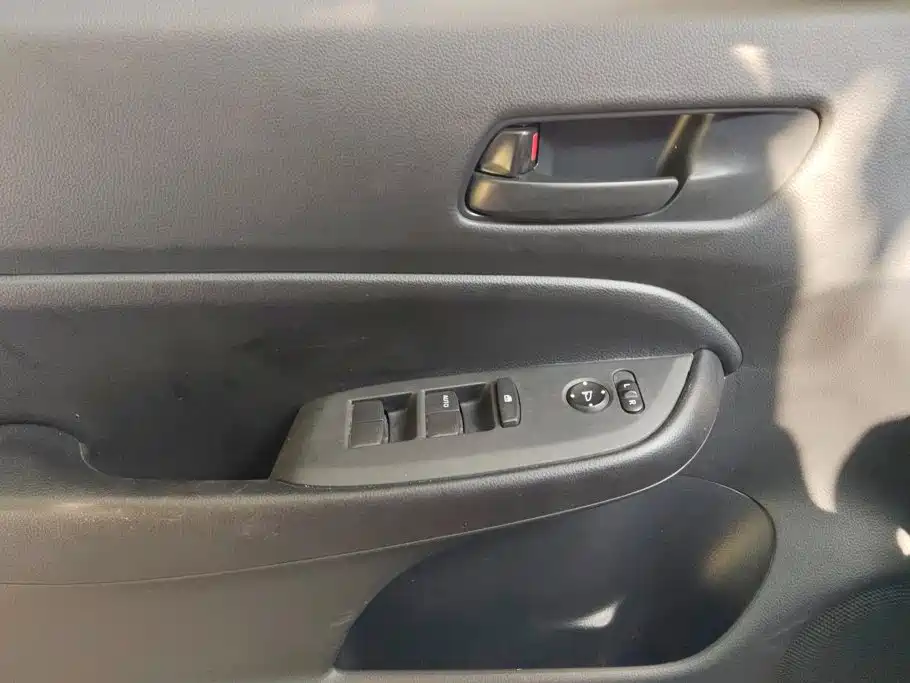 Honda Fit — миниатюра 7