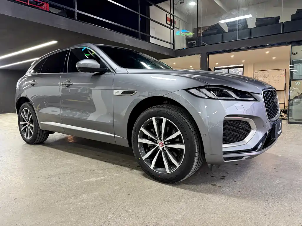 JAGUAR F PACE