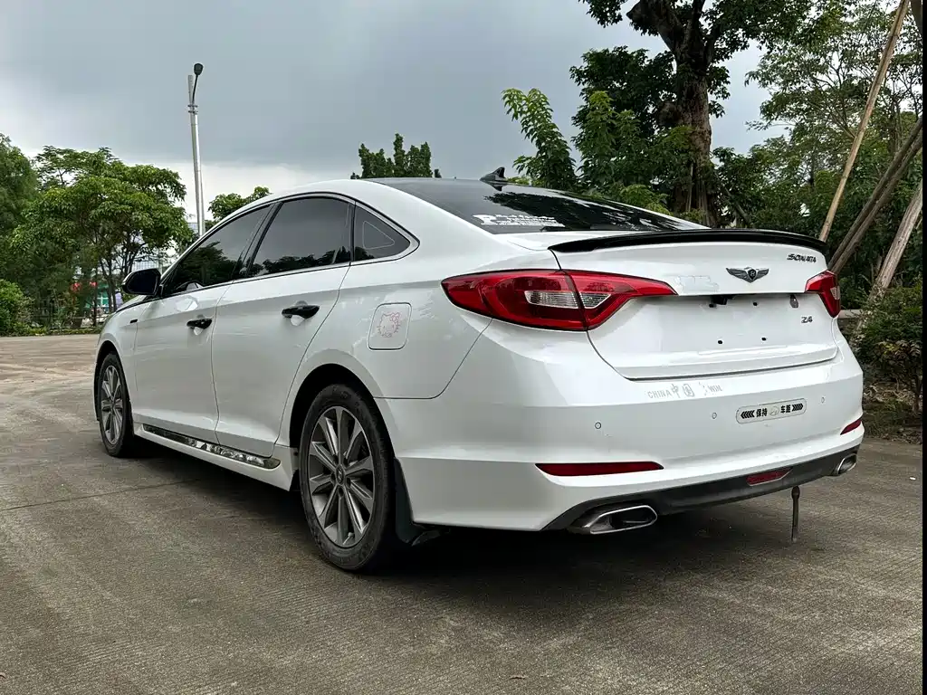 Hyundai Sonata — миниатюра 5