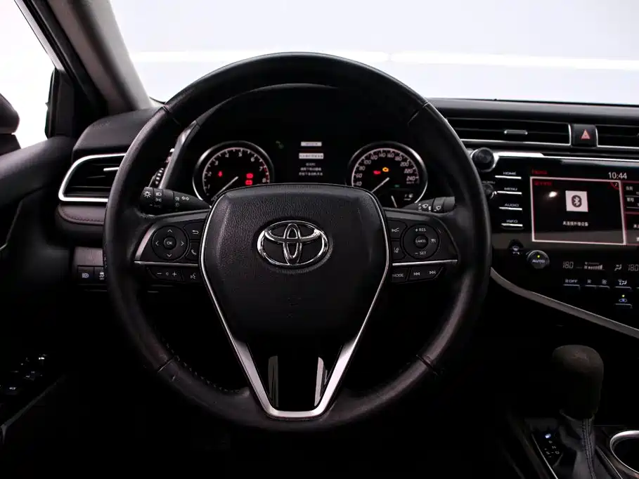 Toyota Camry 2018 2.5G Luxury