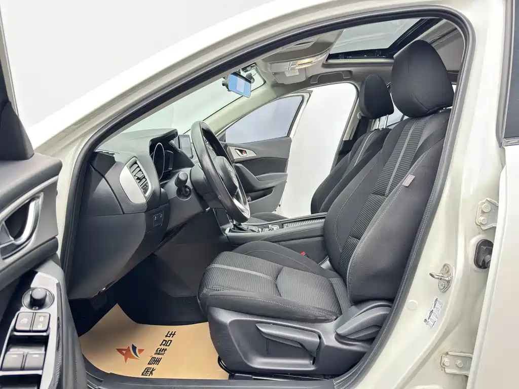 Mazda 3 Axela — миниатюра 7