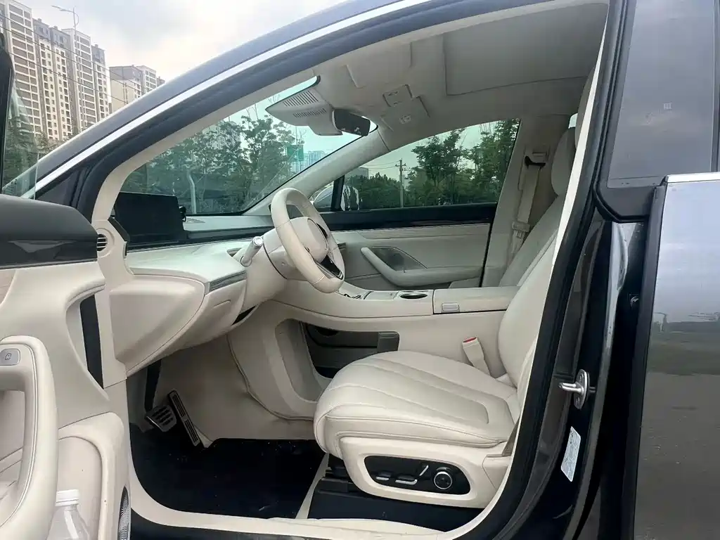 Luxeed R7 2024 667km Max