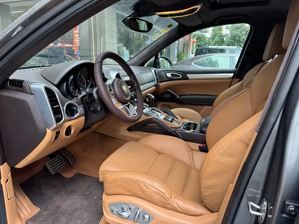 Porsche Cayenne 2011 Cayenne Turbo 4.8T
