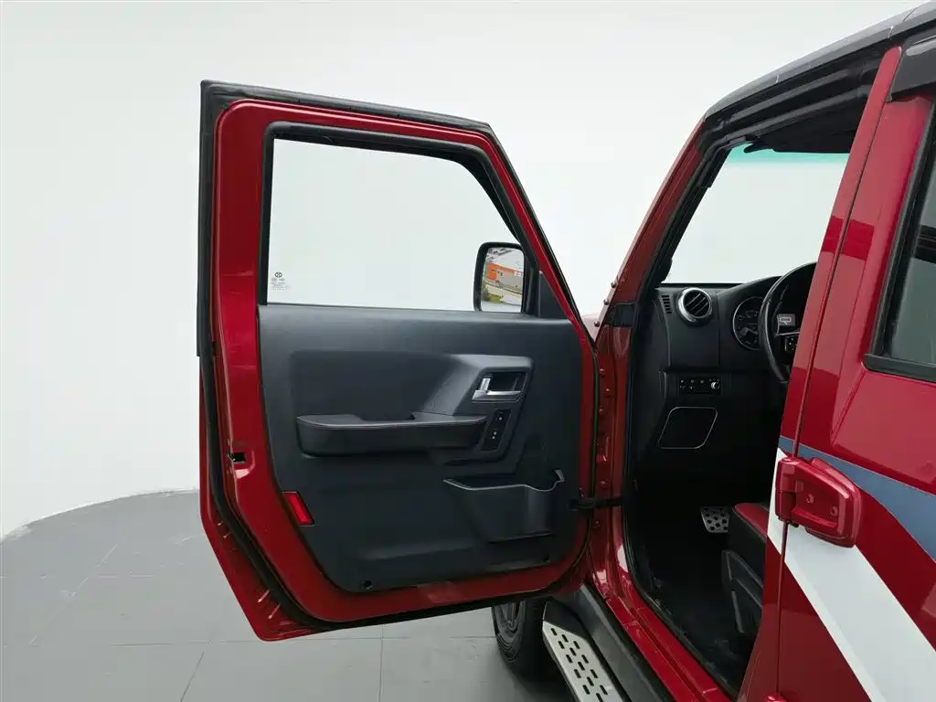 BAIC BJ40 2017 40L 2.3T AT Champion