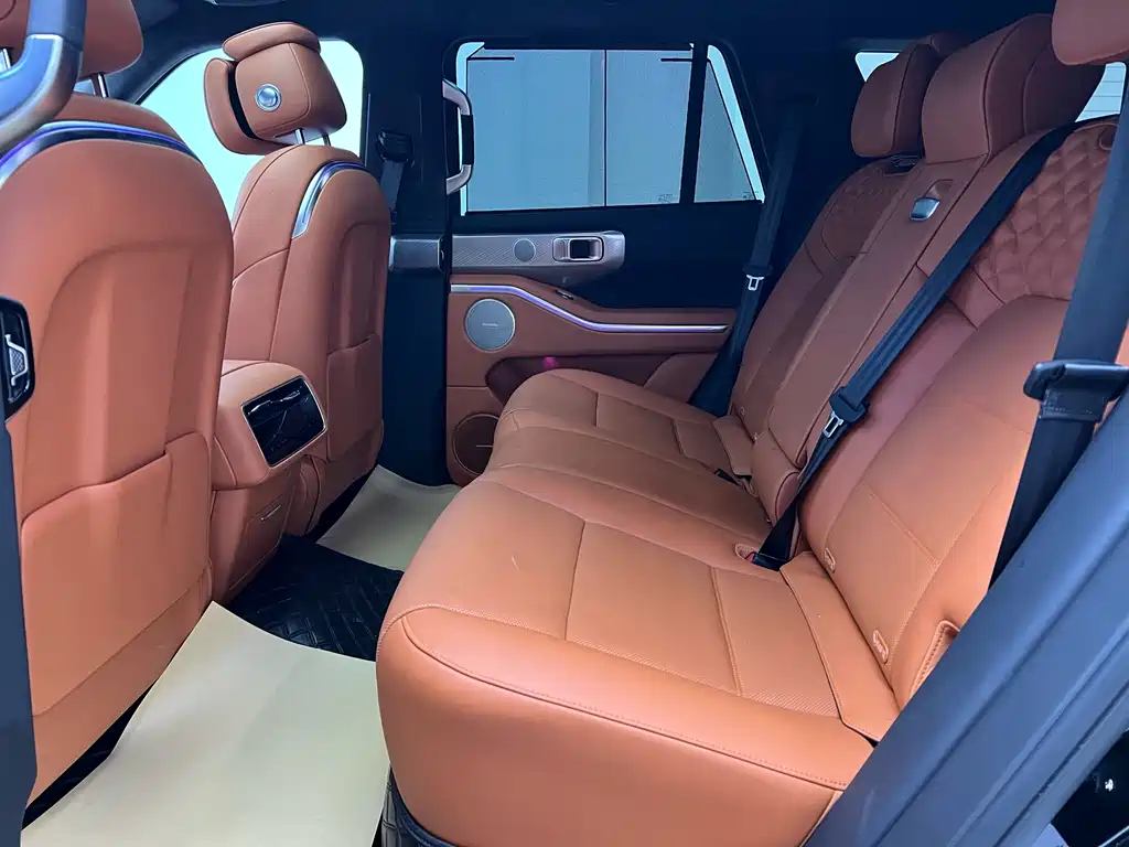 TANK TANK 700 NEW ENERGY