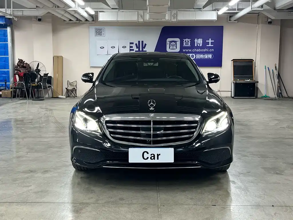 Mercedes-Benz E-Class — миниатюра 2