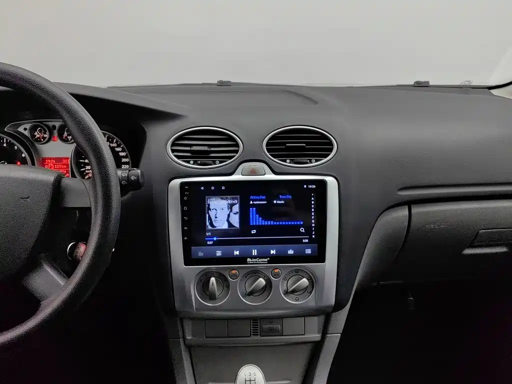 Ford Focus — миниатюра 12