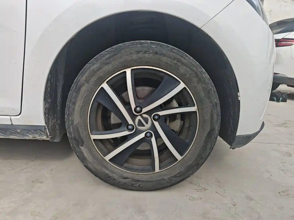 JMEV EV2 — миниатюра 23