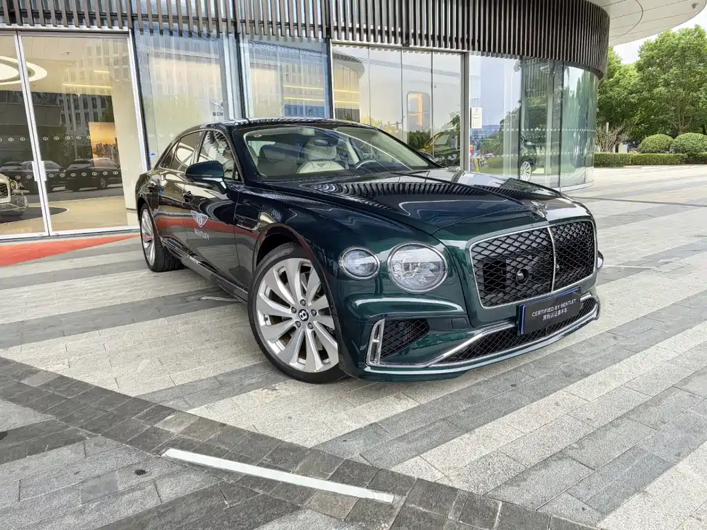 Bentley Flying Spur PHEV — миниатюра 4