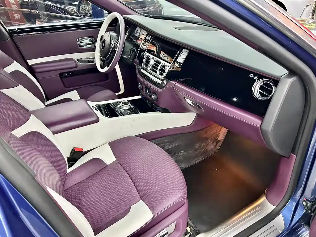 Rolls-Royce Ghost — миниатюра 8