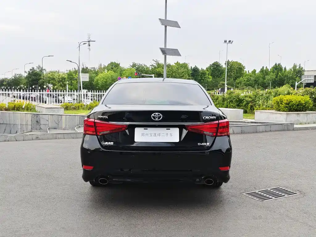 Toyota Crown 2018 2.0T Fashion