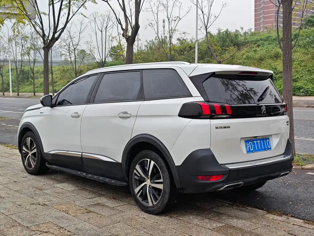 Peugeot 5008 — миниатюра 9