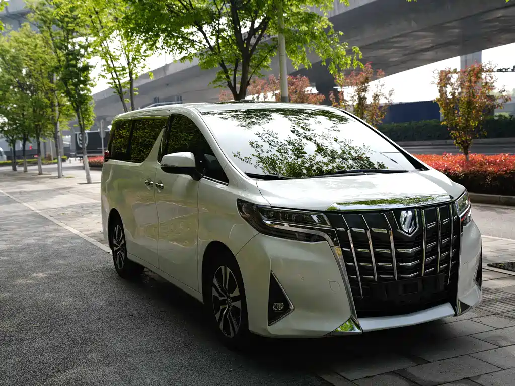 Toyota Alphard 2018 3.5L Luxury