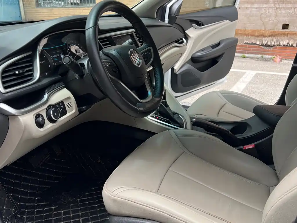 Buick Excelle — миниатюра 7