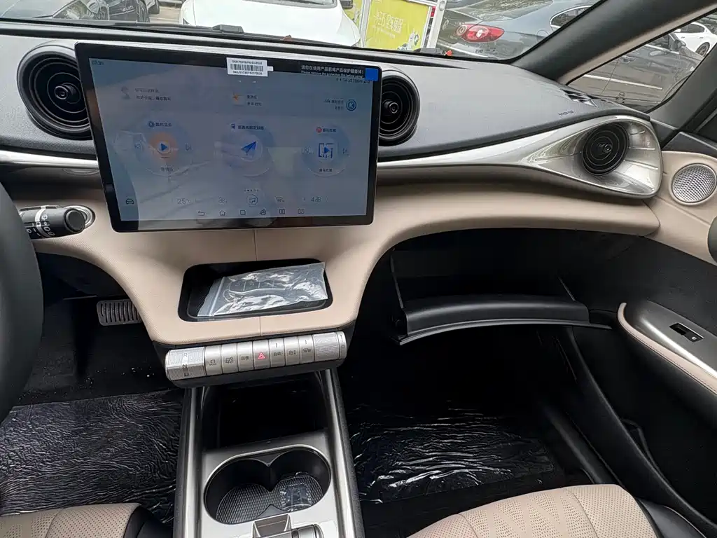 BYD Dolphin 2025 420km Freedom