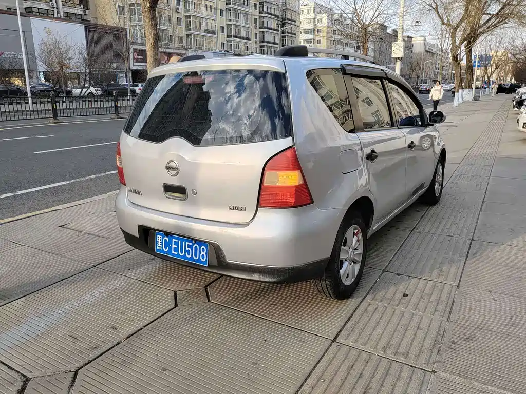 Nissan Livina — миниатюра 5
