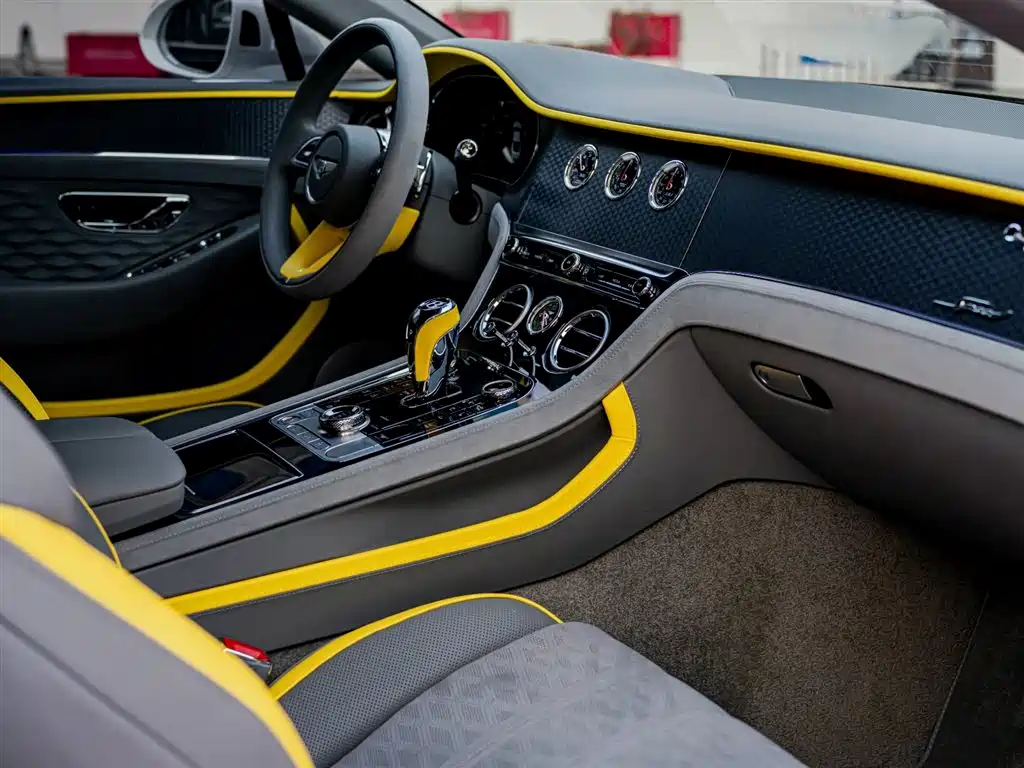 BENTLEY CONTINENTAL PLUG IN HYBRID