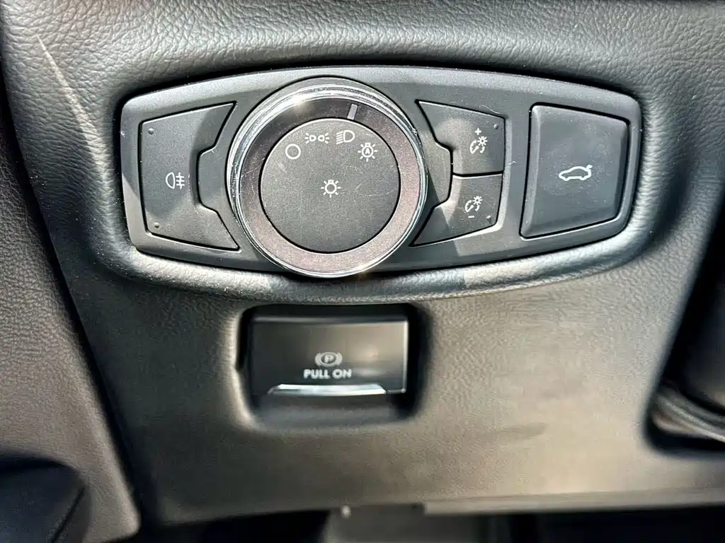 Lincoln MKZ — миниатюра 8