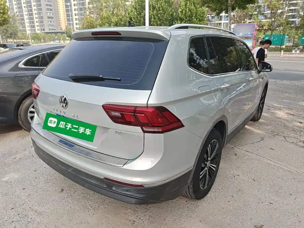Volkswagen Tiguan L — миниатюра 7