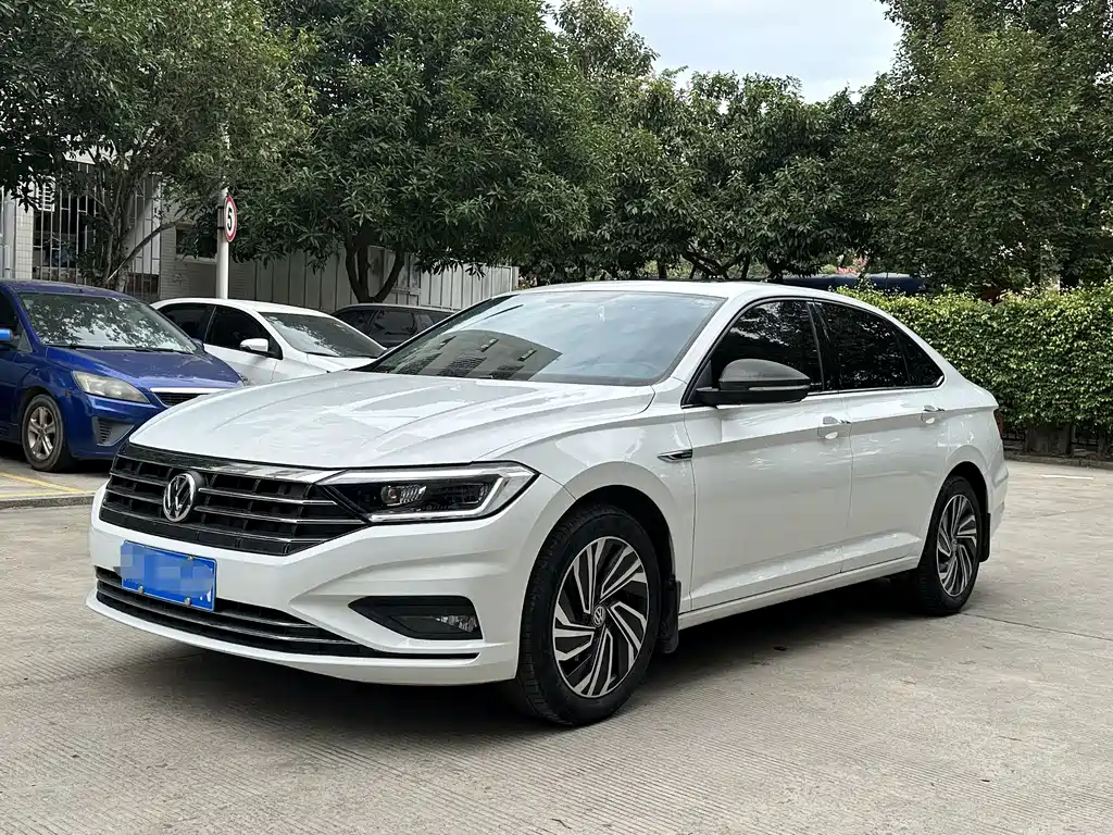 Volkswagen Sagitar 2022