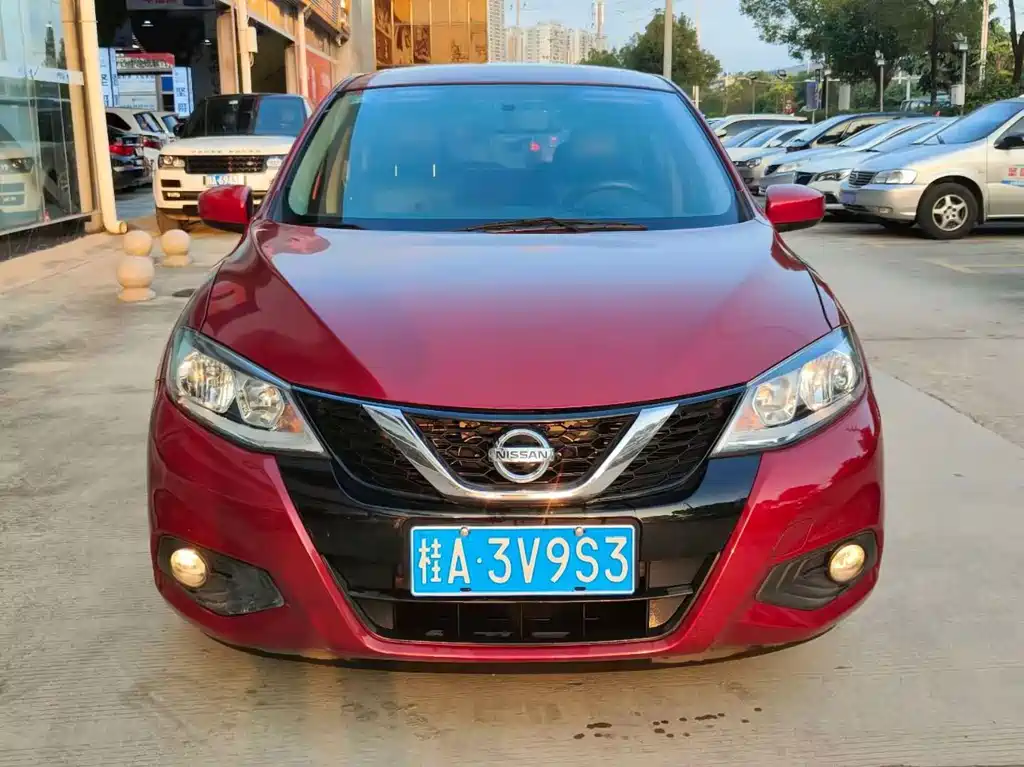 Nissan Tiida — миниатюра 2