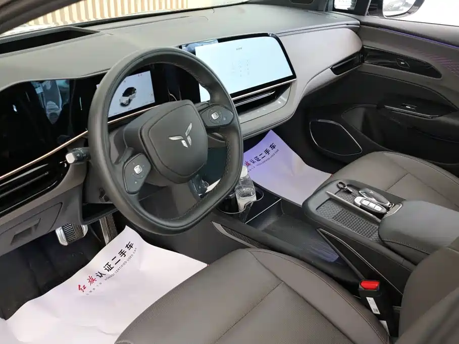 Hongqi Hongqi EH7 — миниатюра 10