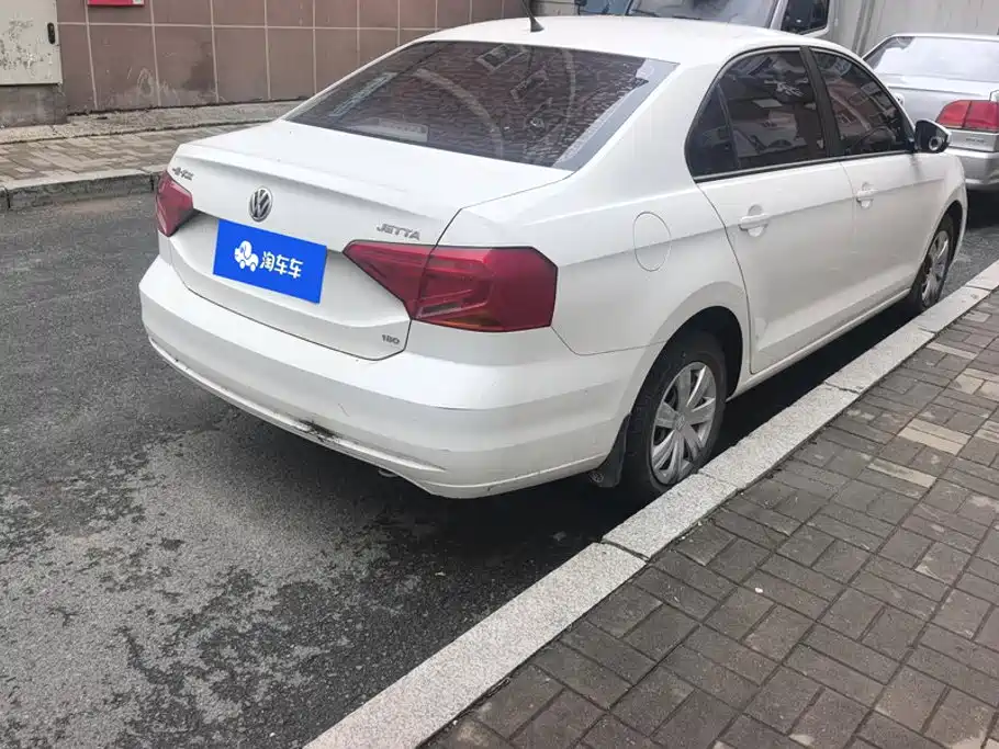 Volkswagen Jetta — миниатюра 3