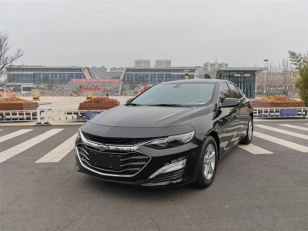 Купить Chevrolet Malibu XL