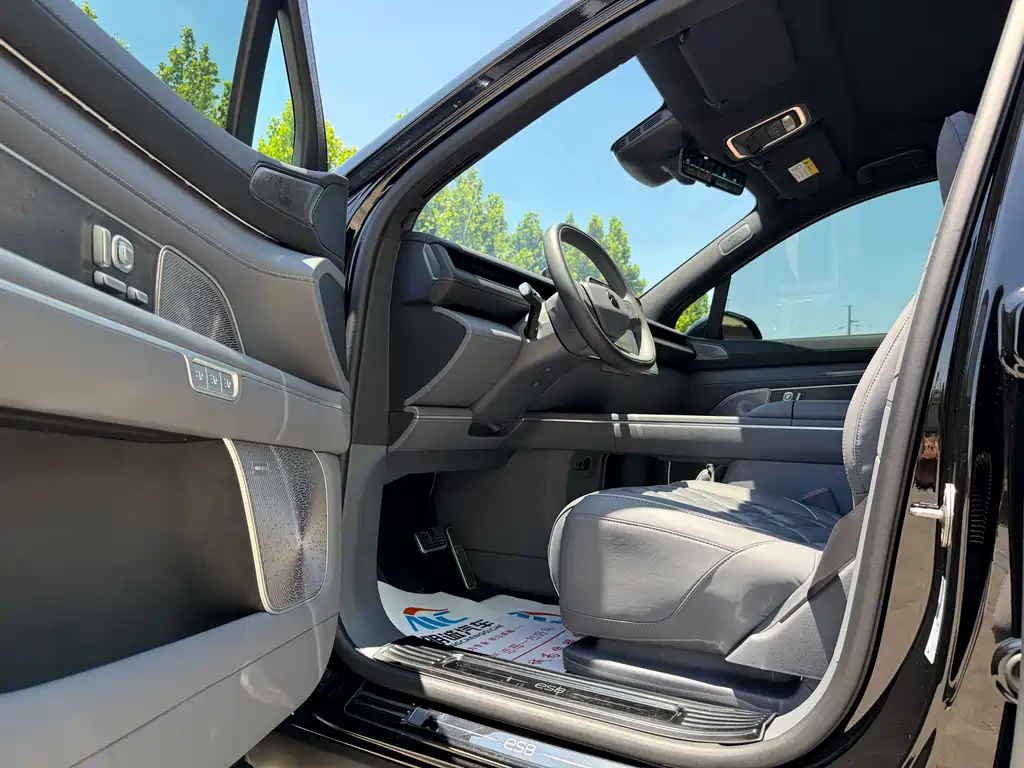 NIO ES8 2026 мест Executive Luxury