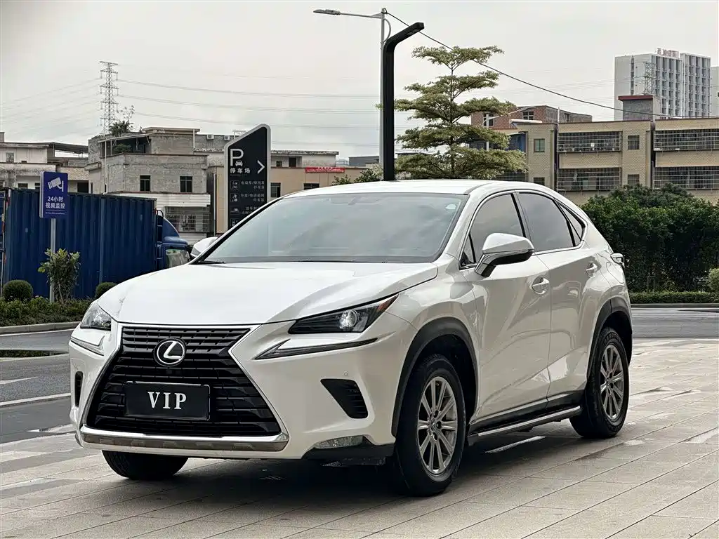 Lexus NX 2019