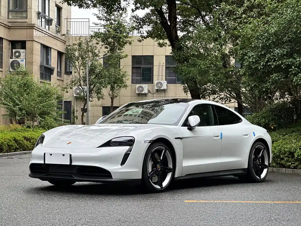 Porsche Taycan 2022 Taycan