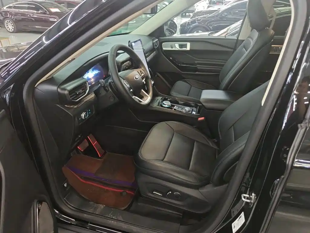 Ford Explorer — миниатюра 15