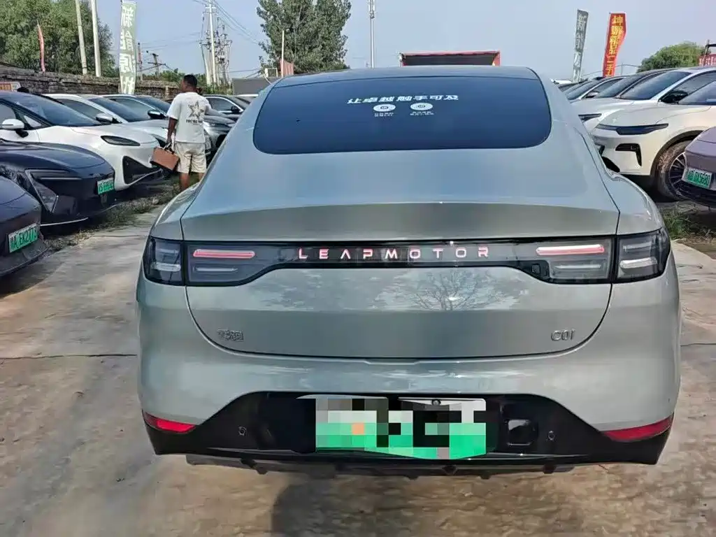 Leapmotor Leapmotor C01 — миниатюра 8
