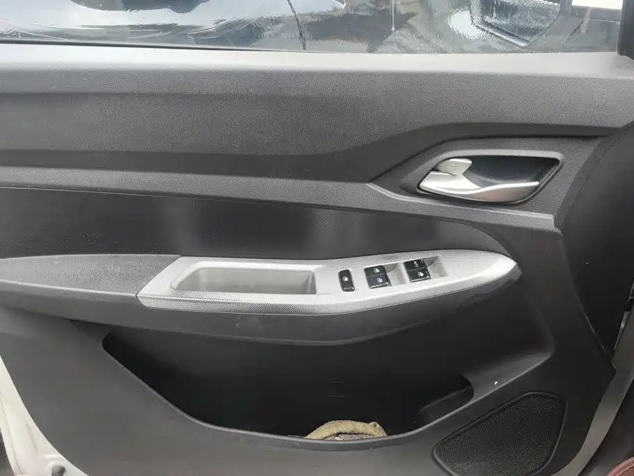 Wuling Hongguang — миниатюра 7
