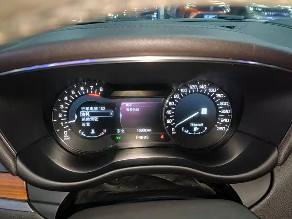 Lincoln MKC — миниатюра 12