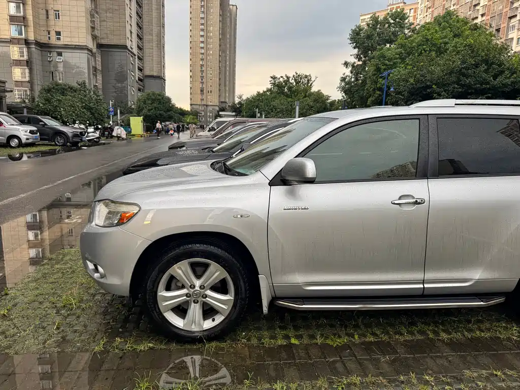 Toyota Highlander — миниатюра 15