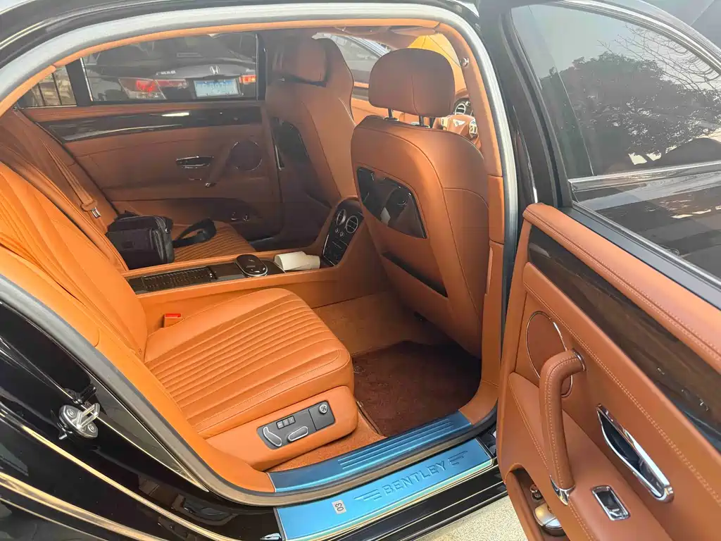 Bentley Flying Spur 2017 4.0T V8 Standard