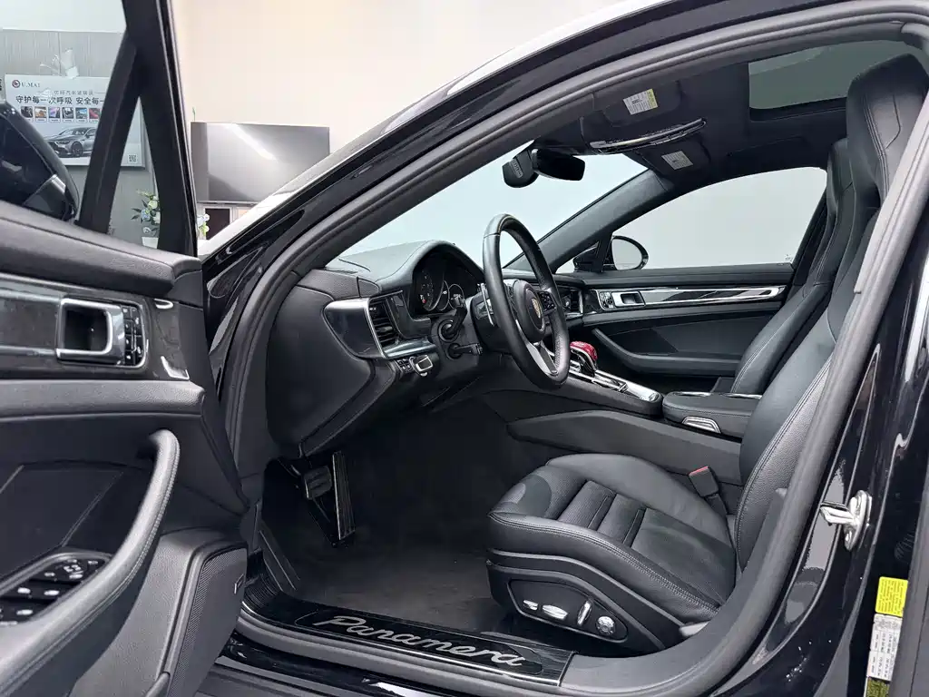 Porsche Panamera — миниатюра 12
