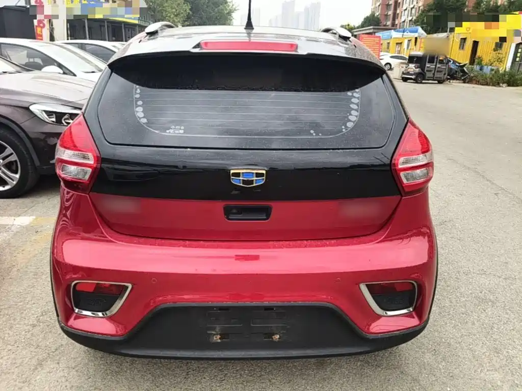 Geely Vision X1 — миниатюра 6