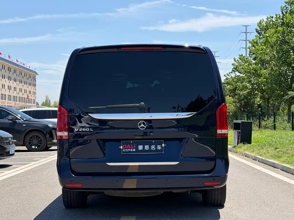 Mercedes-Benz V-Class V 2021 V 260 L Luxury
