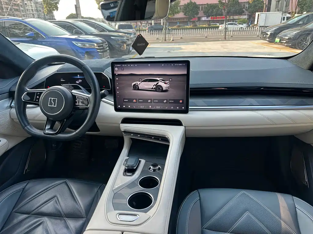 ZEEKR EXTREME KRYPTON 001