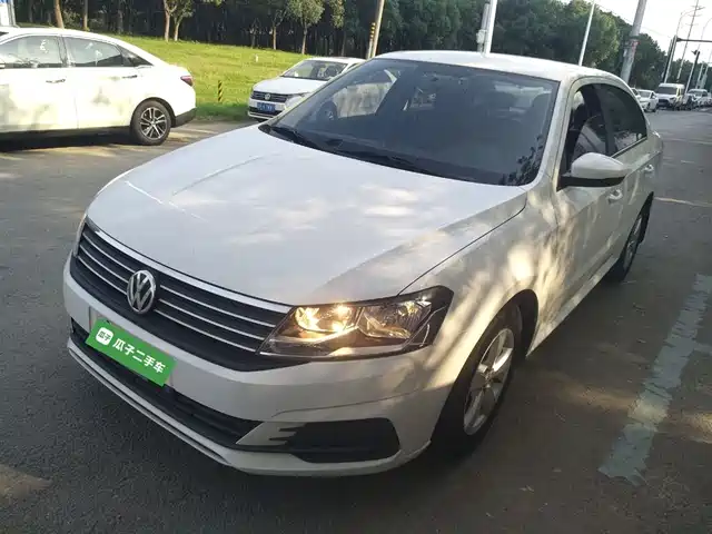 VOLKSWAGEN LAVIDA 2020