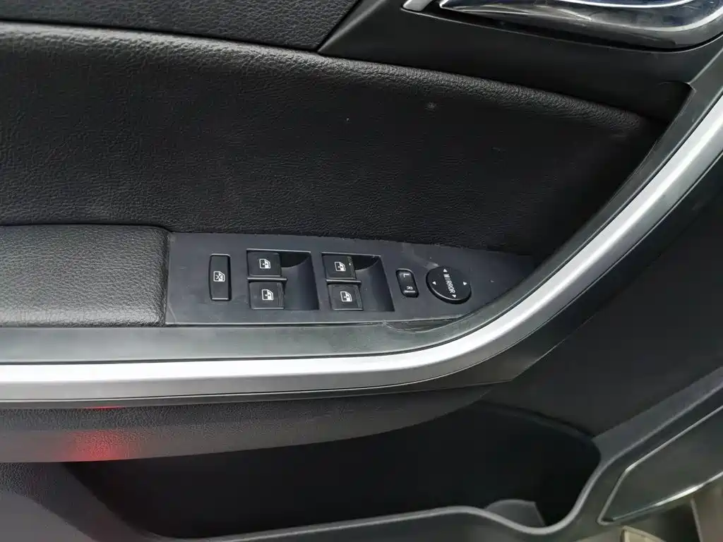 JMC Yusheng S350 — миниатюра 8