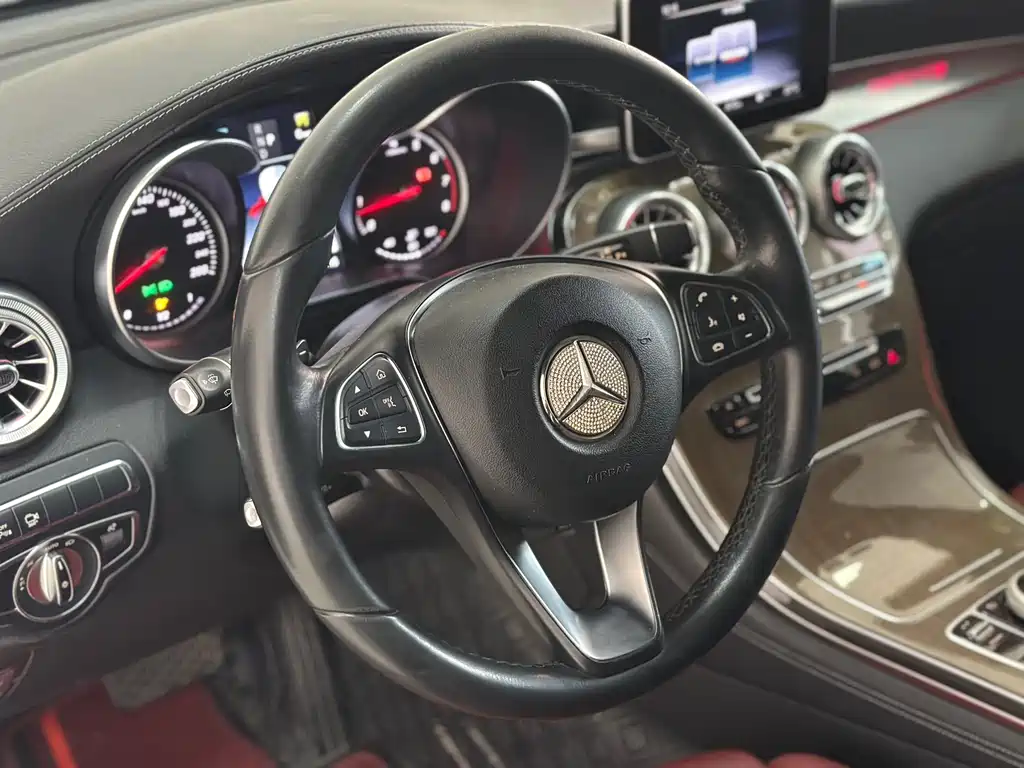 MERCEDES-BENZ GLC COUPE