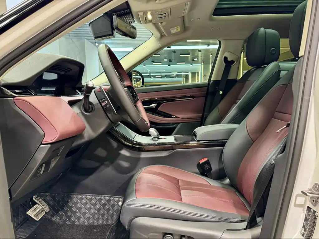 Land Rover Range Rover Evoque 2024 L SE