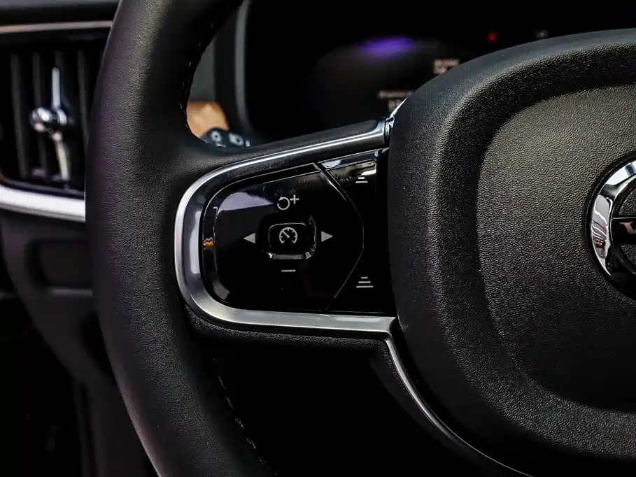 Volvo S90 — миниатюра 26