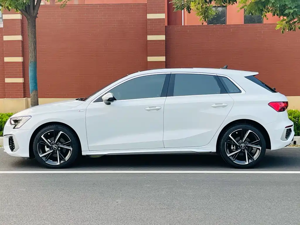 Audi A3 2022 Sportback 35 TFSI Fashion Sport
